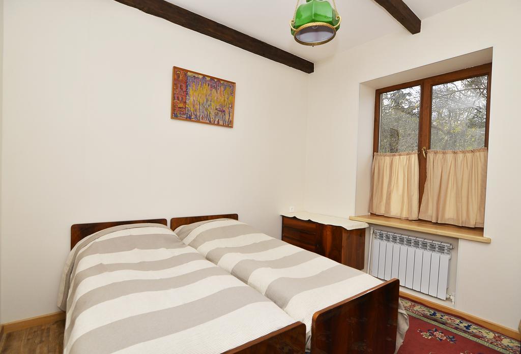 Villa Jrhogher Dilijan Room photo